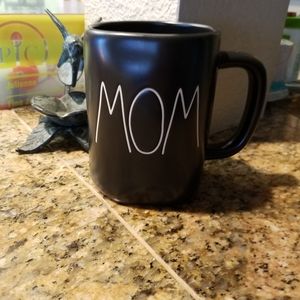 Black Rae Dunn Mom mug